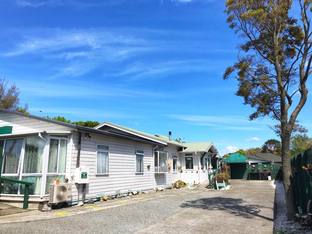 Studious Village Christchurch Luaran gambar